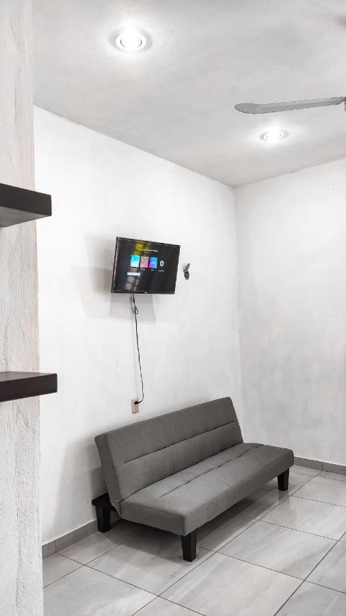Apartamento Departamento céntrico con estacionamiento Felipe Carrillo Puerto Exterior foto